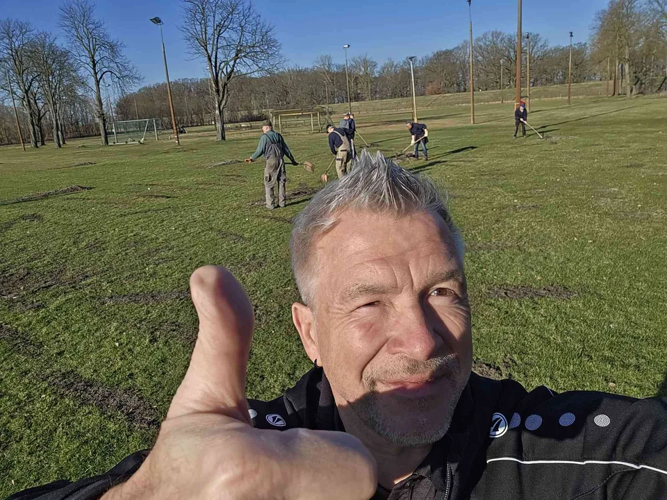 Arbeitseinsatz am Mittelplatz – Bild 2