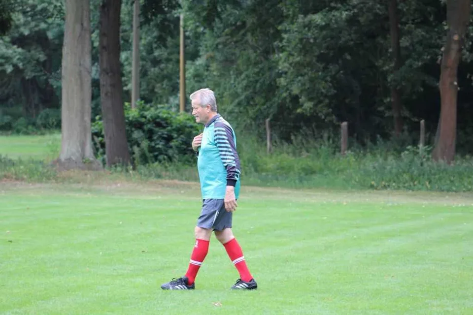 Fußballturnier im Fürstenberger Stadion – Bild 7