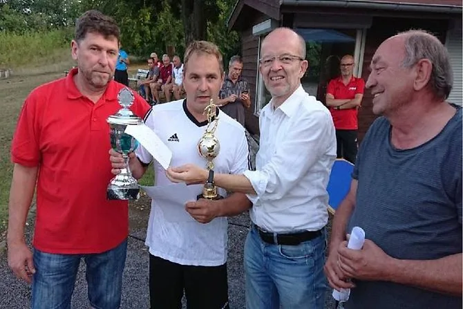 Diehloer gewinnen das 13. Stadtteilturnier – Bild 1