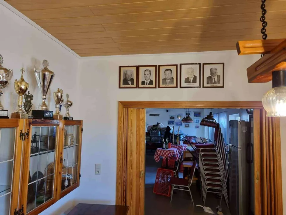 Renovierung des Traditionszimmers – Bild 9