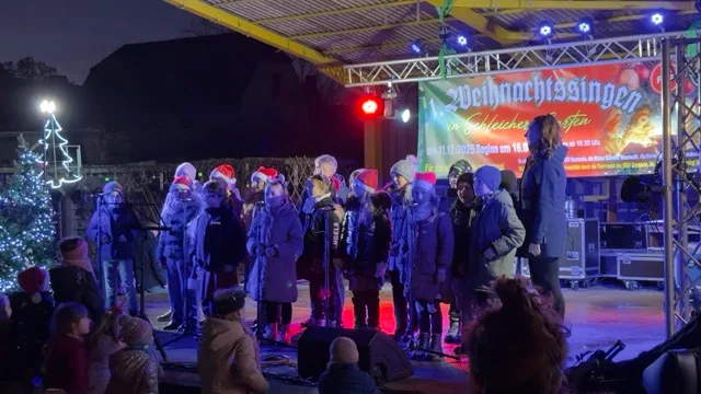 Das erste Weihnachtssingen – Bild 8